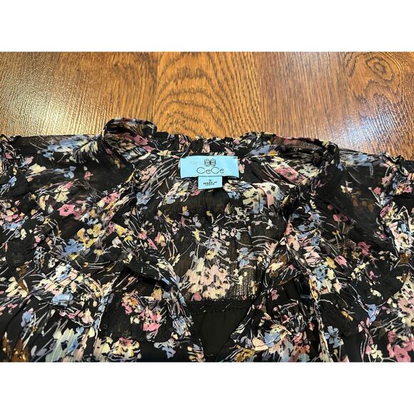 CeCe Women's Floral Print Ruffle Sleeve Blouse Black Size Small NWT Elegant Chic - Picture 3 of 10